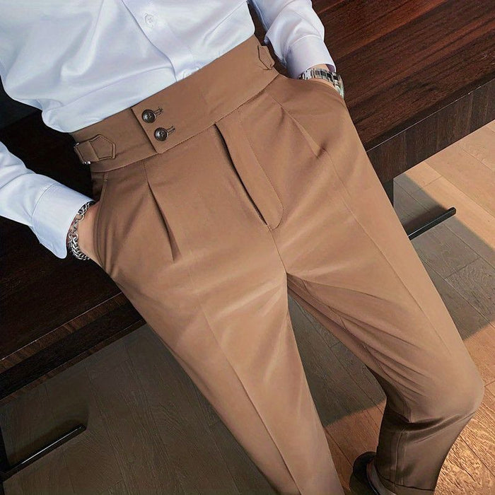 Calça Social Masculina Gioielli GI043, modelagem refinada com ajuste lateral para um visual clássico e elegante.